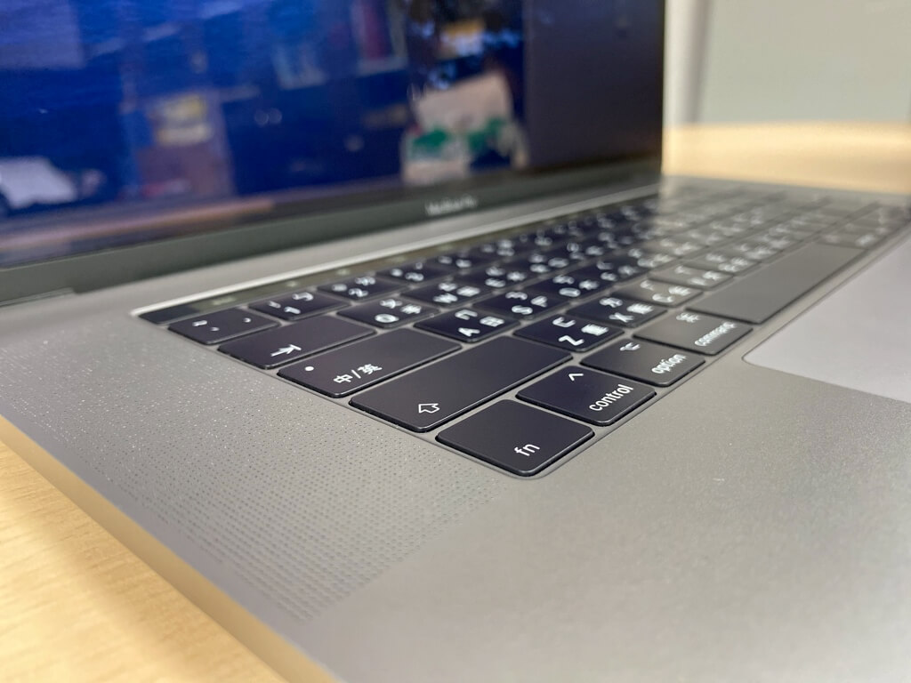 MacBook Pro 2017 Mid 15吋的蝶式鍵盤
