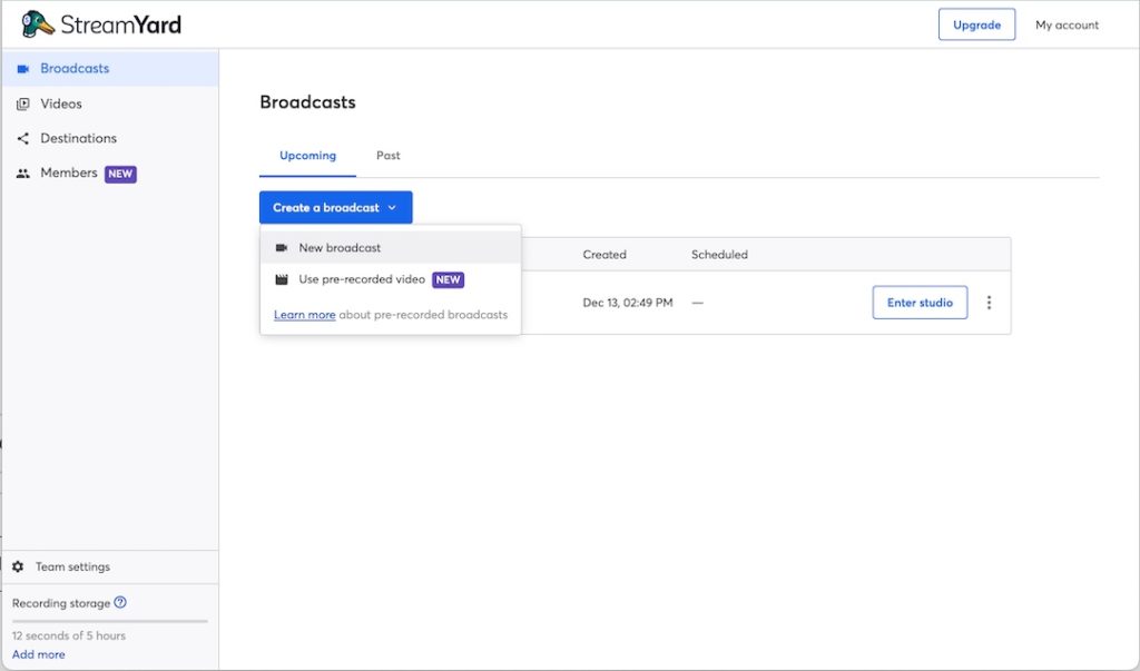 在 StreamYard 首頁點選「 Create a broadcast 」,點選「 New Broadcast 」