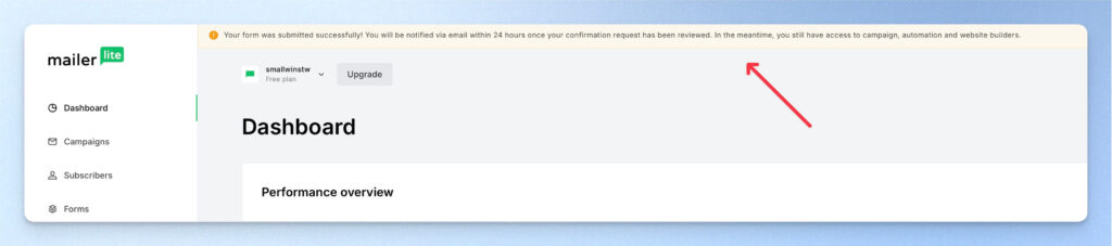 MailerLite 審核中通知